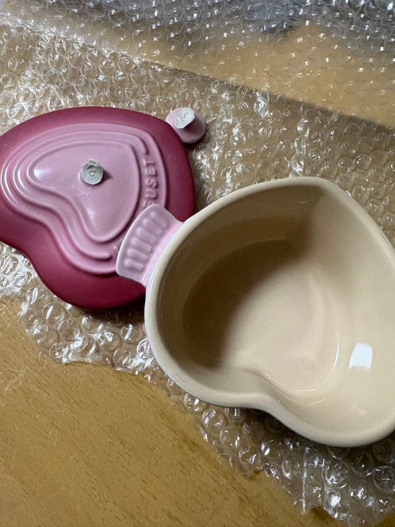 確認用　　LE CREUSET ハート型保存容器 ピンク