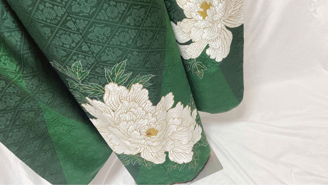 緑色の振袖 白い花刺繍 振袖 振袖フルセット 正絹 成人式　振袖6点セット K2