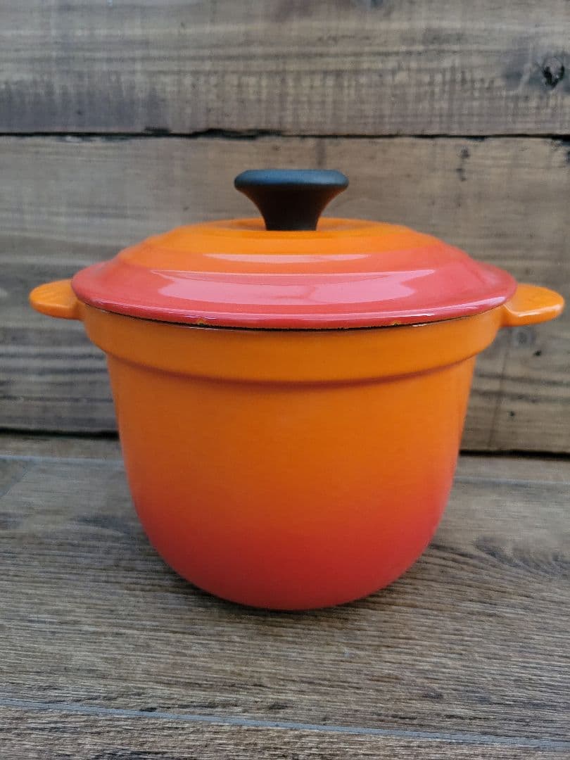 未使用 Le Creuset 両手鍋 ココット・エブリィ 18 インナーリッド付