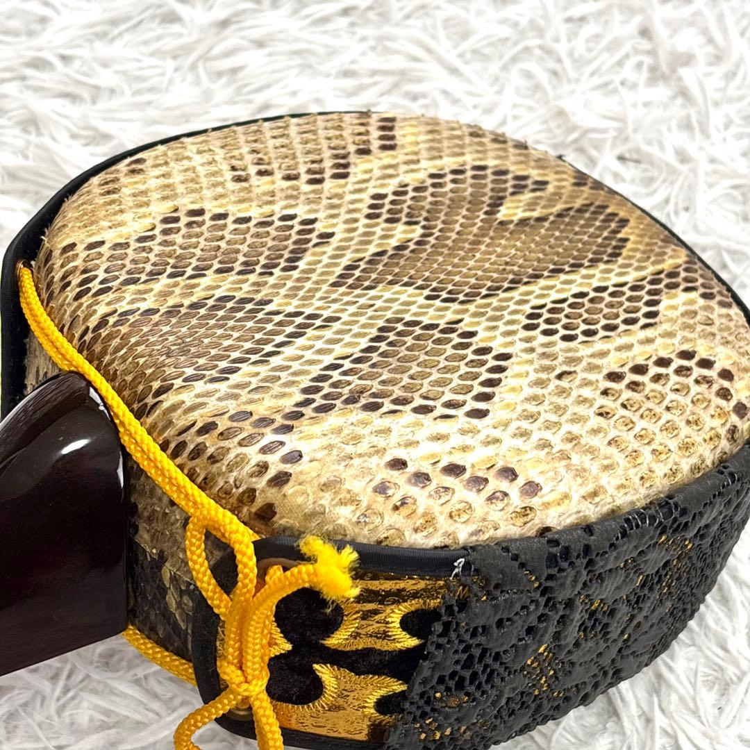 ✨極美品✨沖縄 三線 本蛇革 強化張り 黒塗り棹 ハードケース 爪 本蛇皮