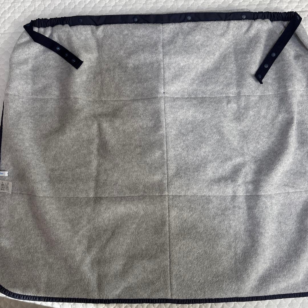 ファミリア　現行品　美品　3WAYブランケット