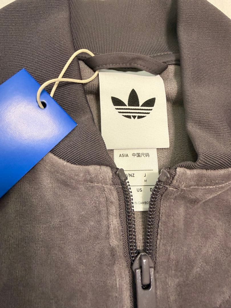 完売品‼️新品　アディカラーSST ベロアトラックトップ　JX1562 ジャージ