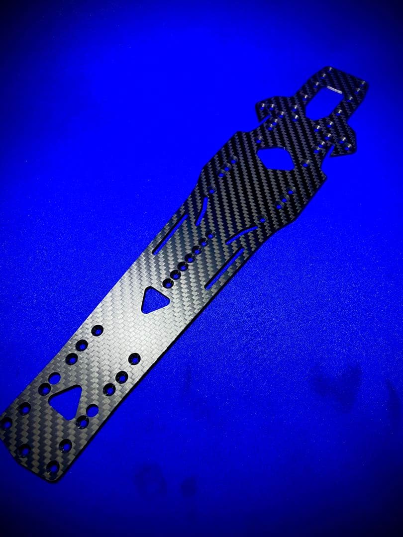 sakuraD5 MR用　オリジナルメインシャーシ　2.0 蕨山Carbon