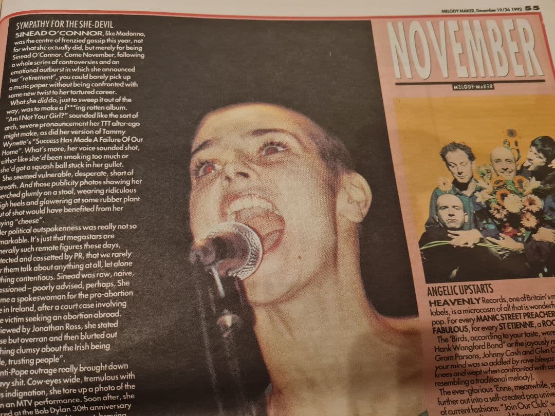 週刊誌 1992 UK Melody Maker with  Cobain