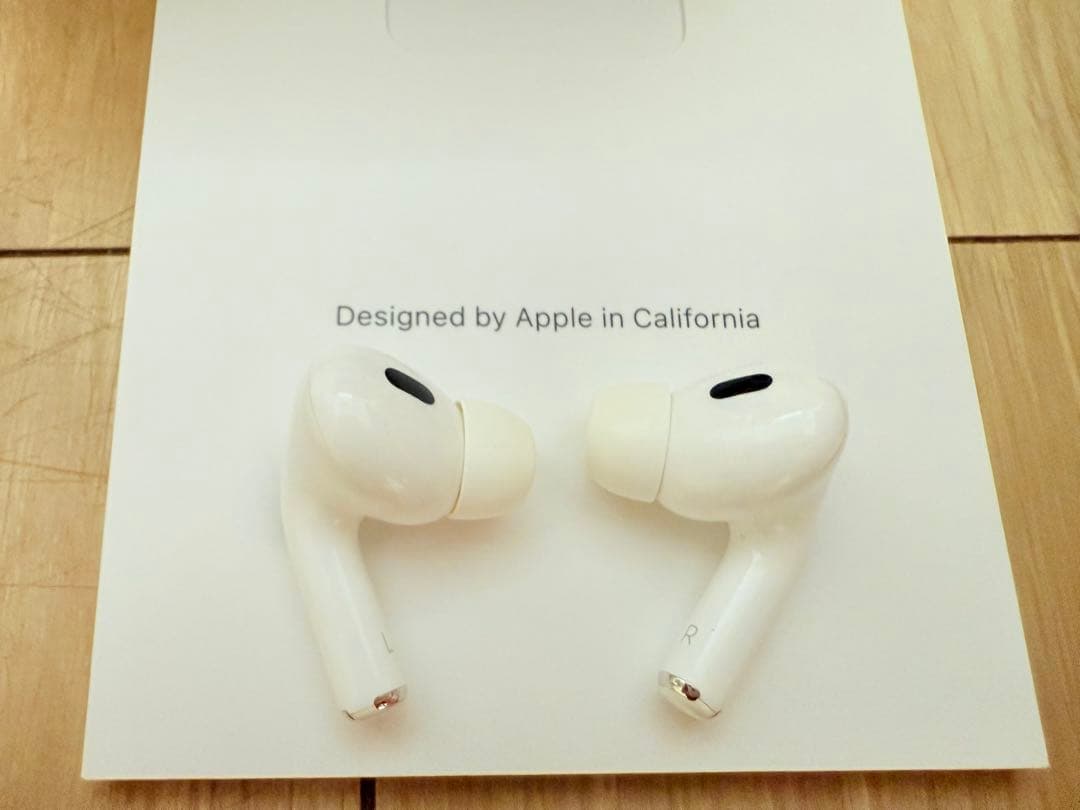 Apple AirPods Pro 2 本体 充電ケース付き