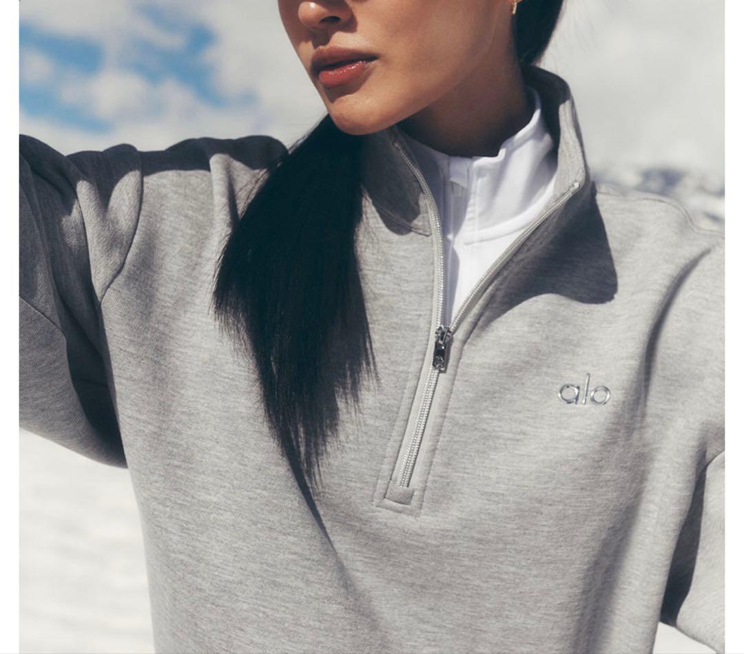 お買い得　Alo Yoga アロ　グレー スウェット　Mサイズ 美品