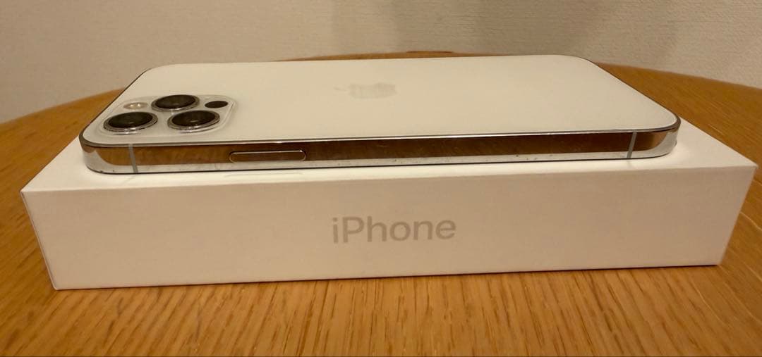 【美品】iPhone12pro 256GB sim解除済