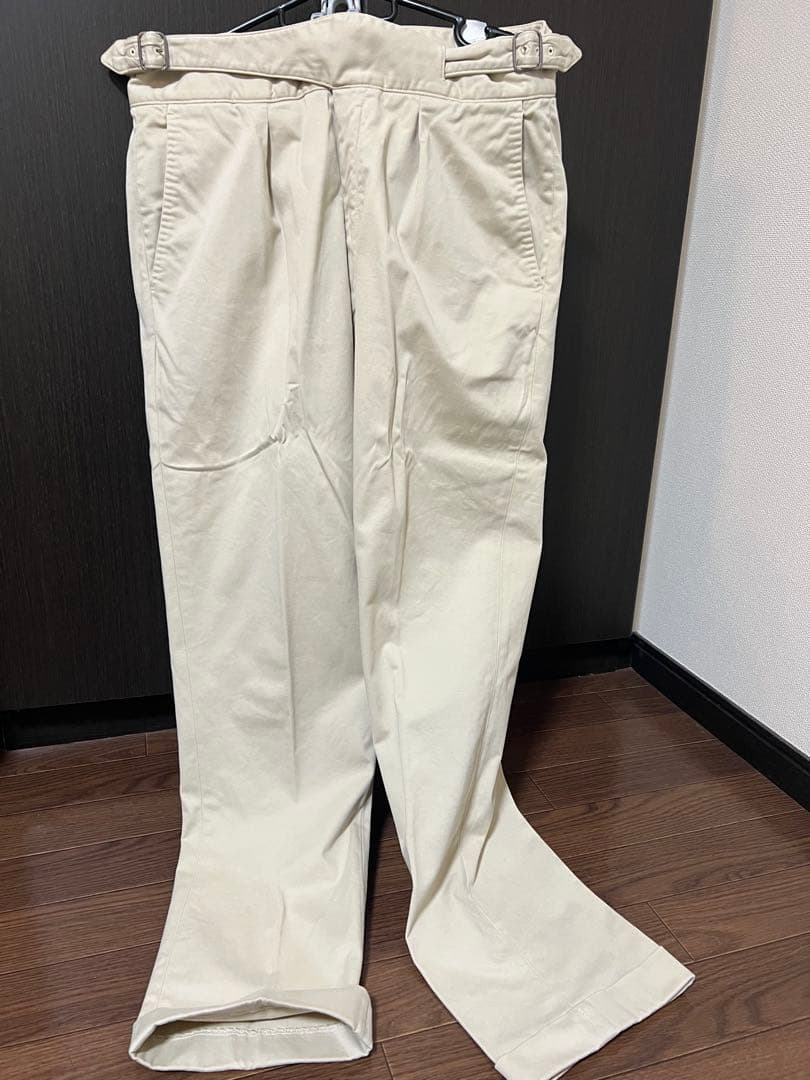 グルカパンツ