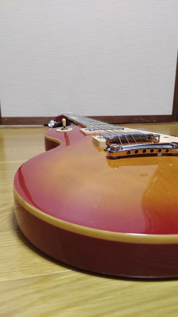Maestro by Gibson LesPaul (ケース付き)