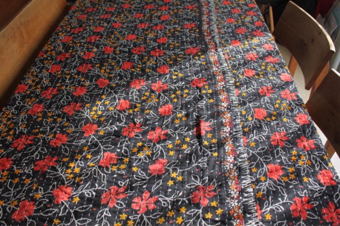 ビンテージカンタキルト◯ブラックフラワー◯139×216cm