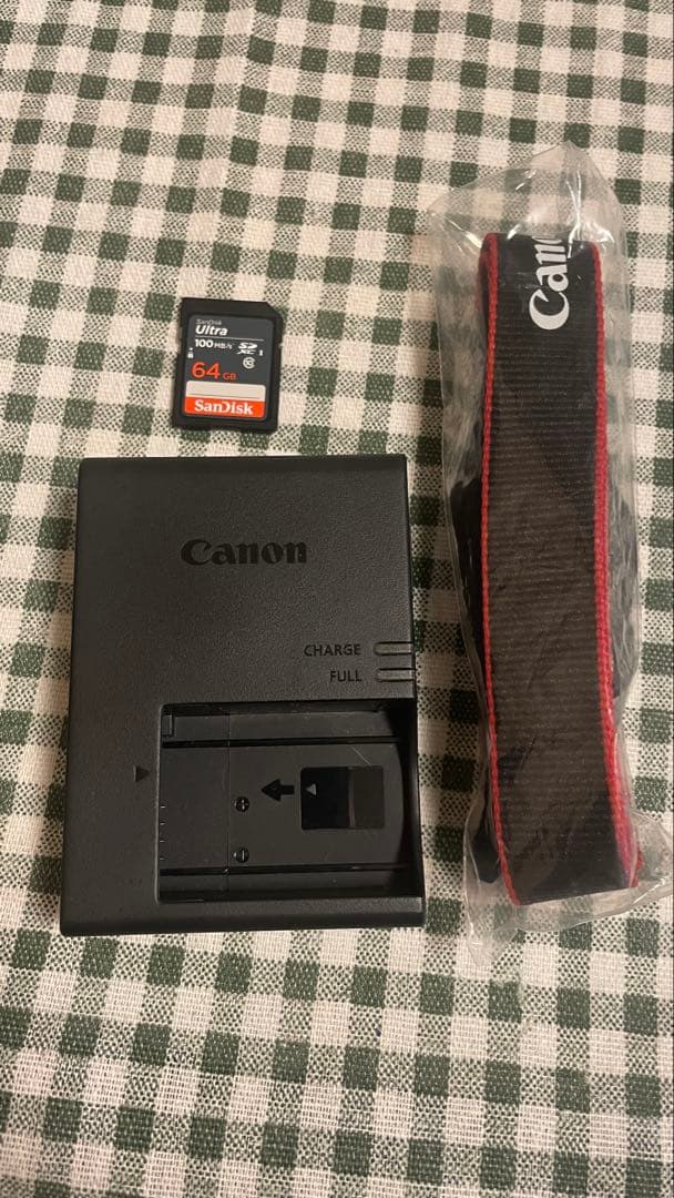 【美品】Canon EOS R50｜4K動画｜YouTube・演奏撮影｜付属品