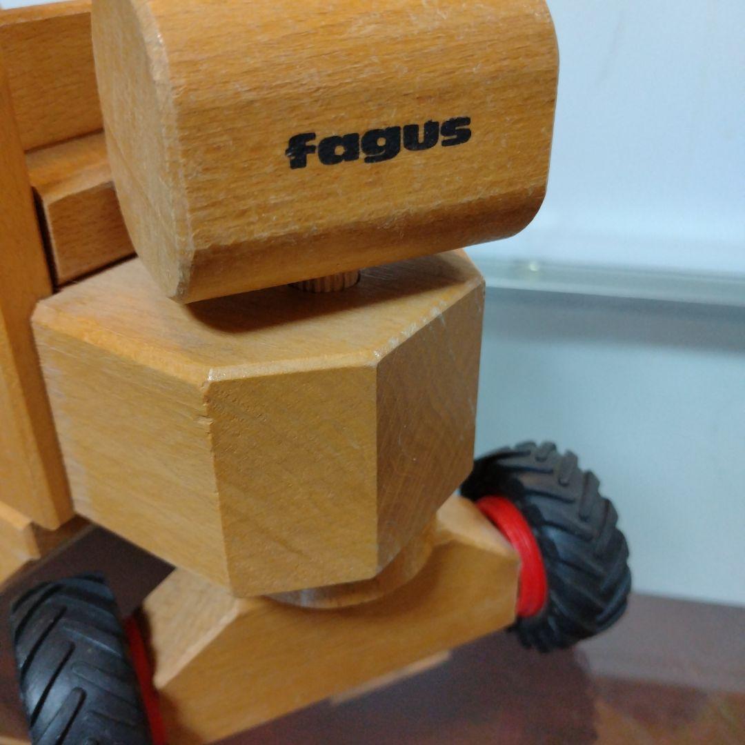 fagus ファーグス ブナの木で作られた働く車 フォークリフト トラック