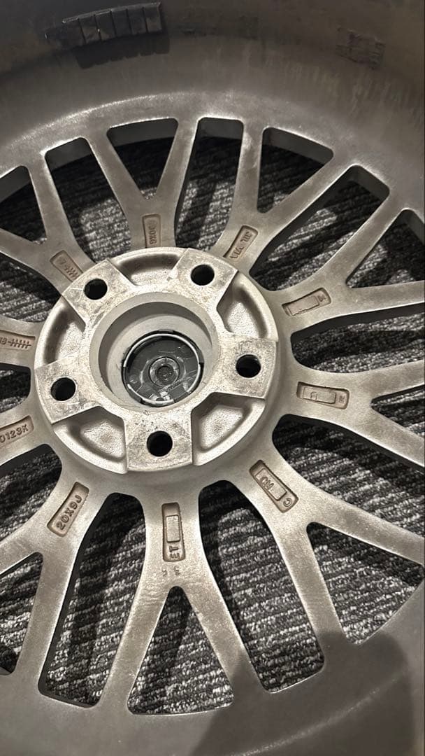 ESR SR01 20インチ 9J +35 PCD120 BMW F レクサス