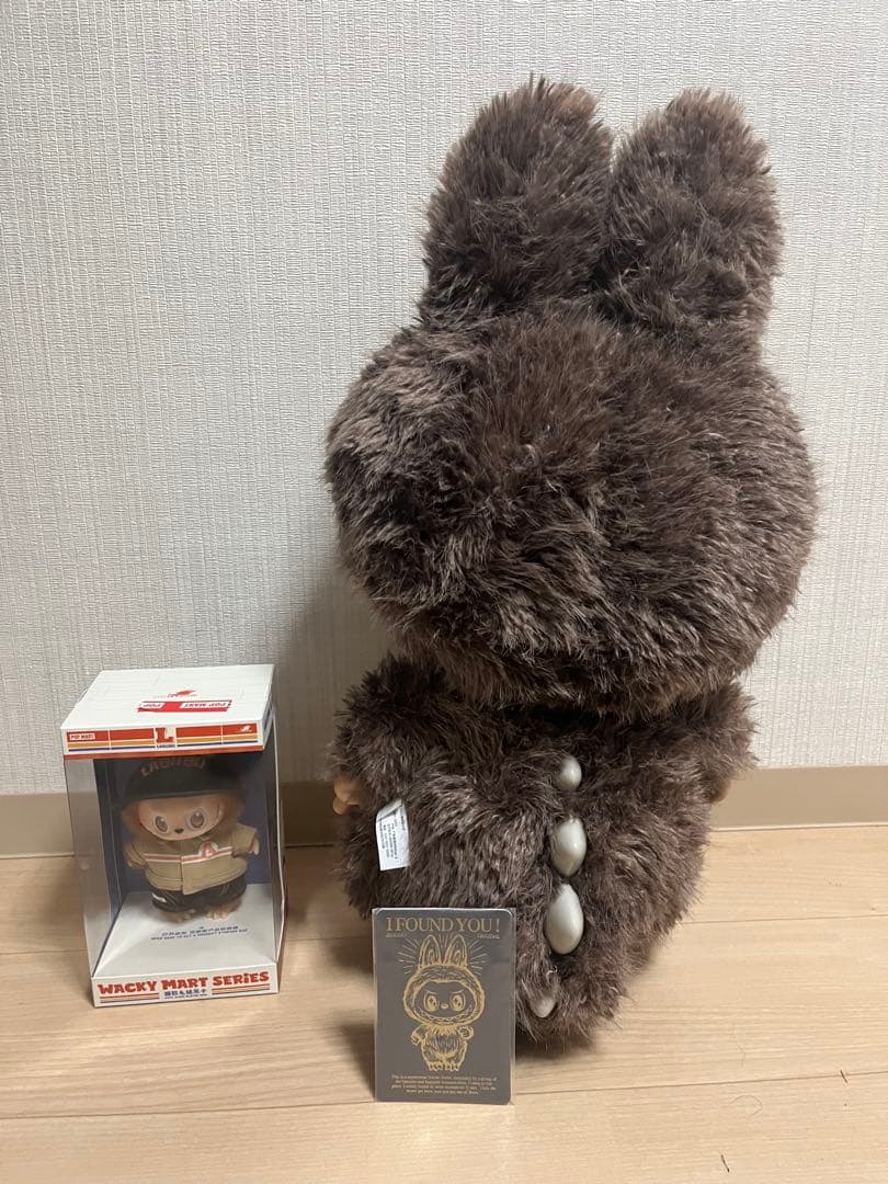 巨大ラブブ