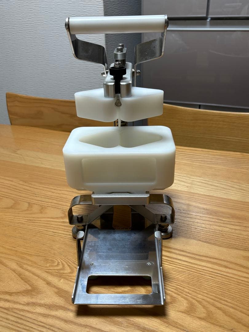Fujiseiki 不二精機　業務用 おにぎり機　にぎるくん　CHS 入手困難