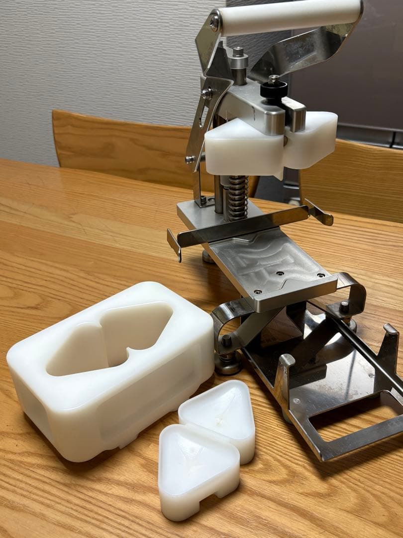 Fujiseiki 不二精機　業務用 おにぎり機　にぎるくん　CHS 入手困難