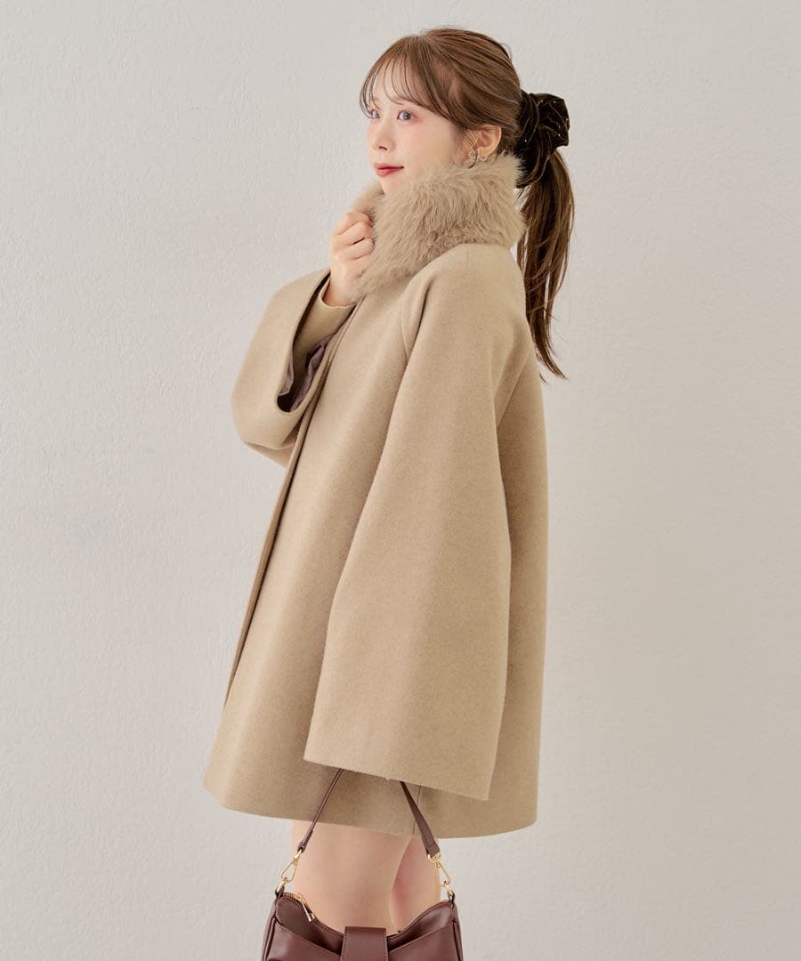 美品　Chico ファー取り外しケープコート