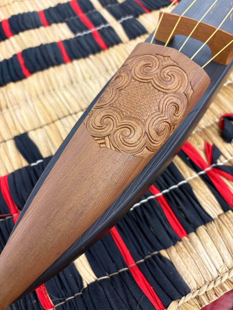 アイヌ　楽器　弦楽器　トンコリ　トンコリ工房イノンノ製　三味線弦　美品　五弦琴
