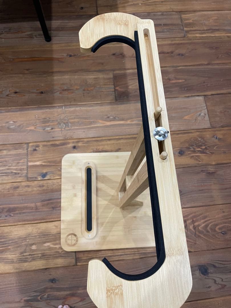 新古品　BAMBOO サーフボードスタンド