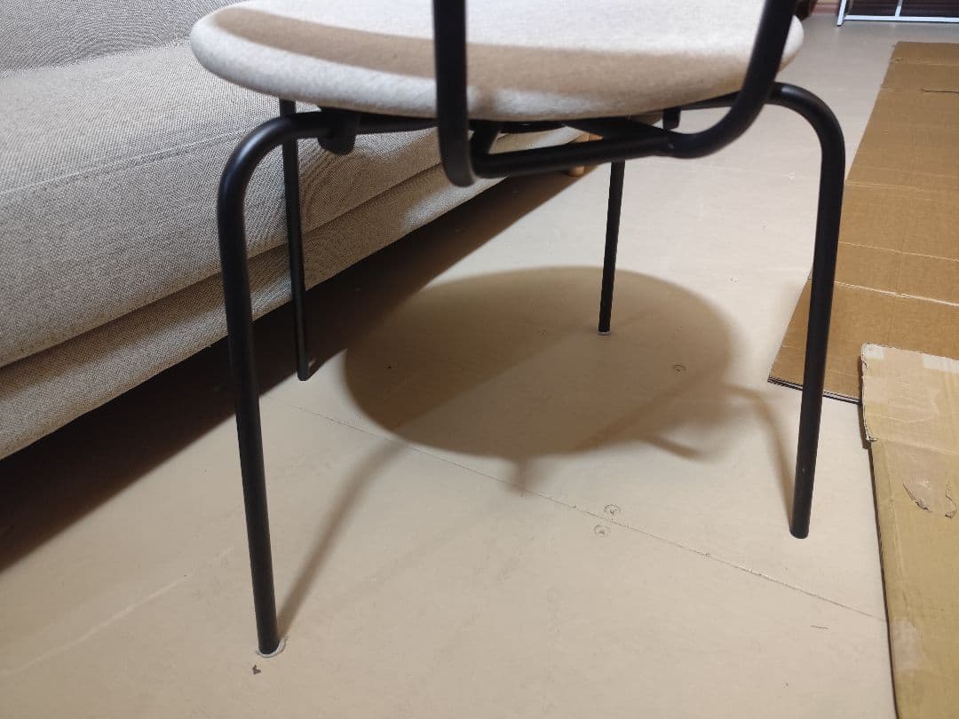 【関東圏限定】カナデモノ THE CHAIR ラウンド×ブラックスチール