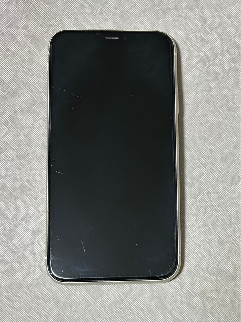 iPhone 11 128GB ホワイト 初期化済