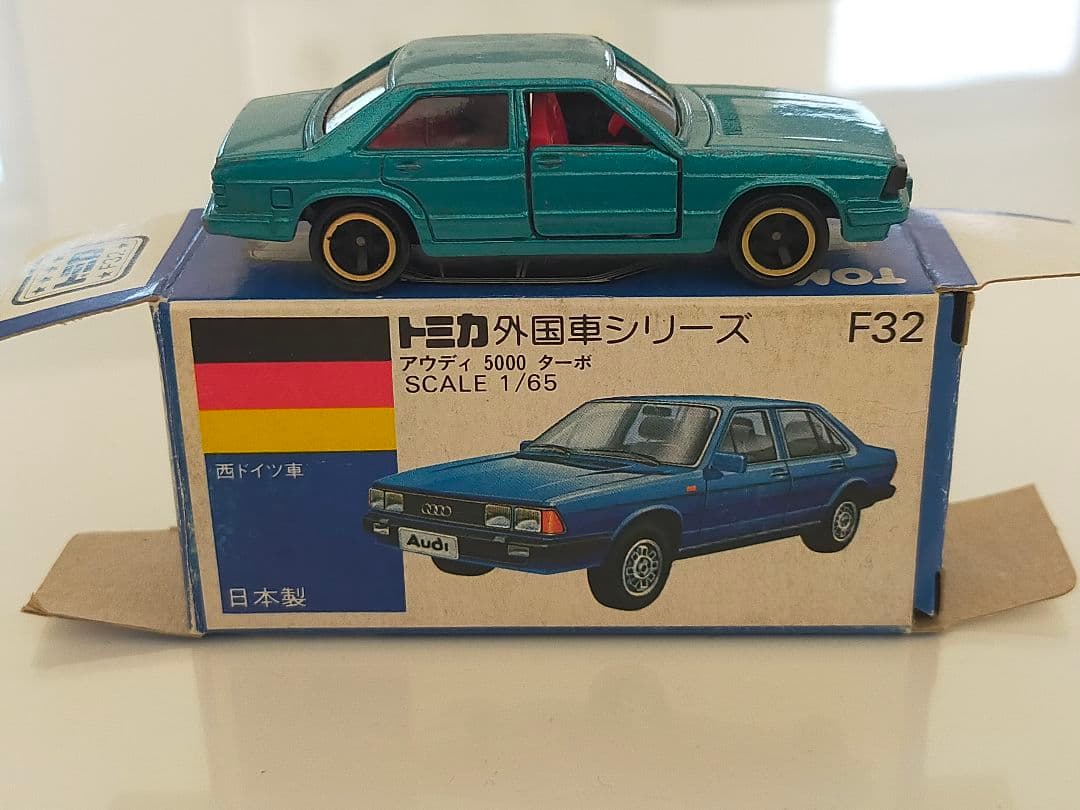アウディ 5000 ターボ 一般輸出 仕様 青箱 トミカ F32-2-4 日本製
