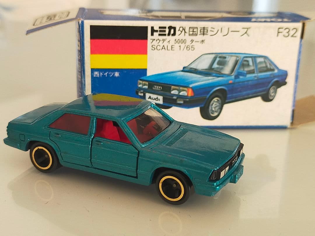 アウディ 5000 ターボ 一般輸出 仕様 青箱 トミカ F32-2-4 日本製