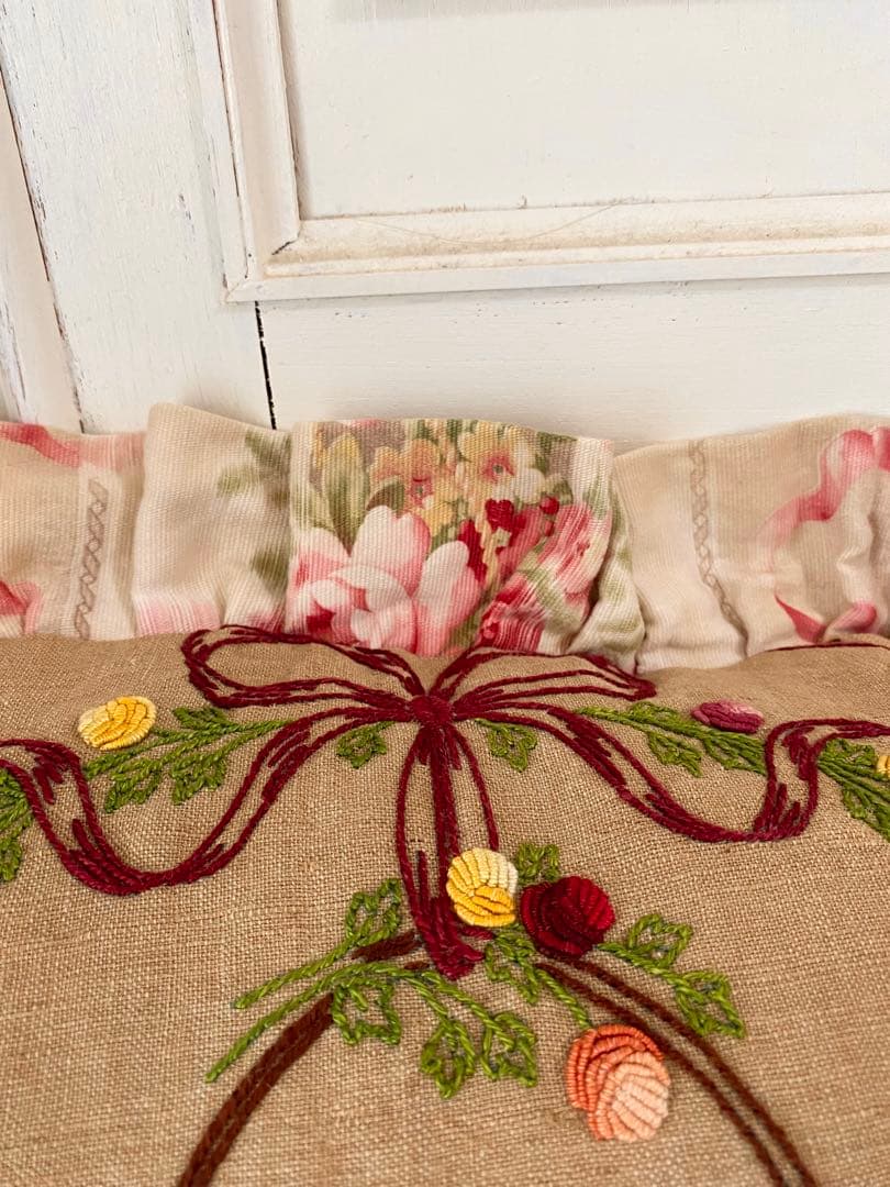 レア★アンティーク⭐︎フラワーバスケット ♪花かご刺繍クッション