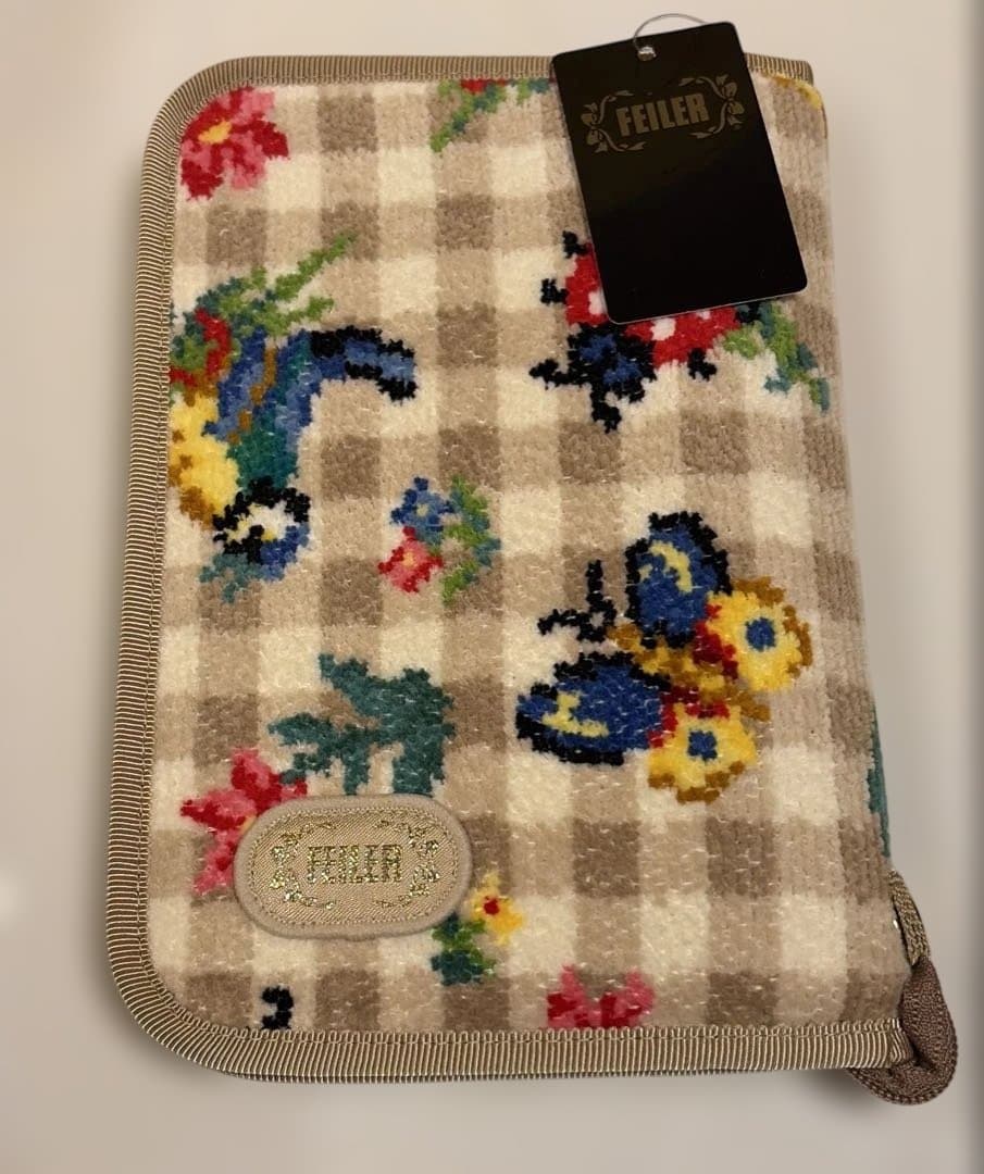 新品　フェイラー ハイジチェック ベージュ マルチケース