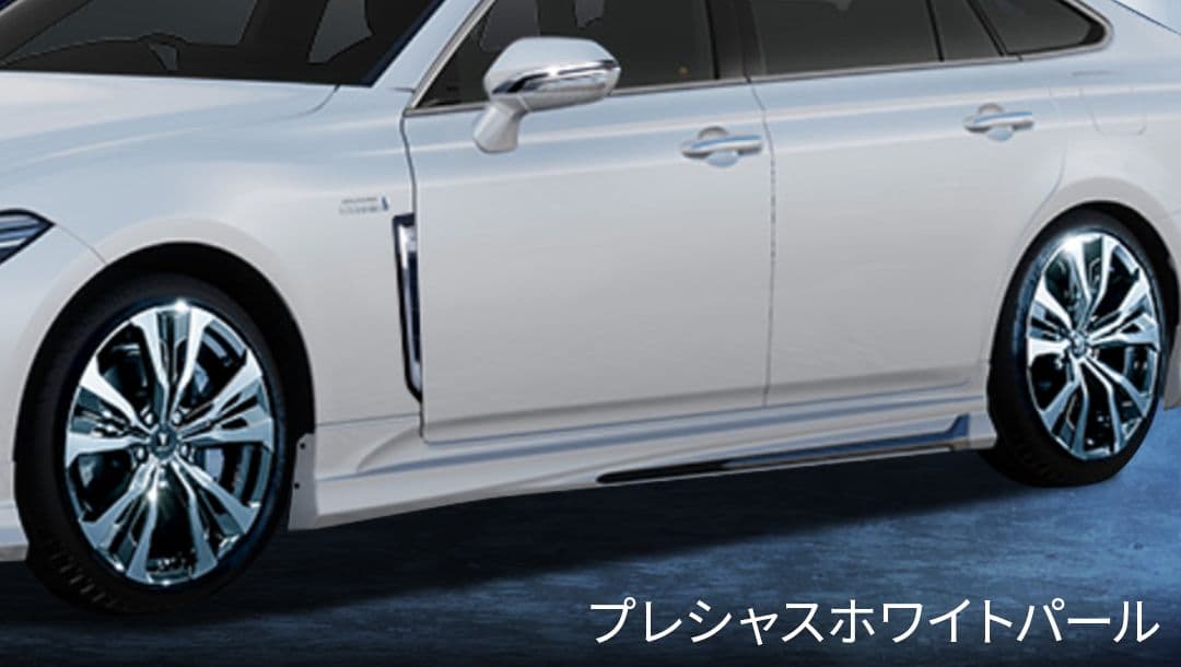 新品クラウン220系サイドスカート右側のみプレシャスホワイトパール塗装済み