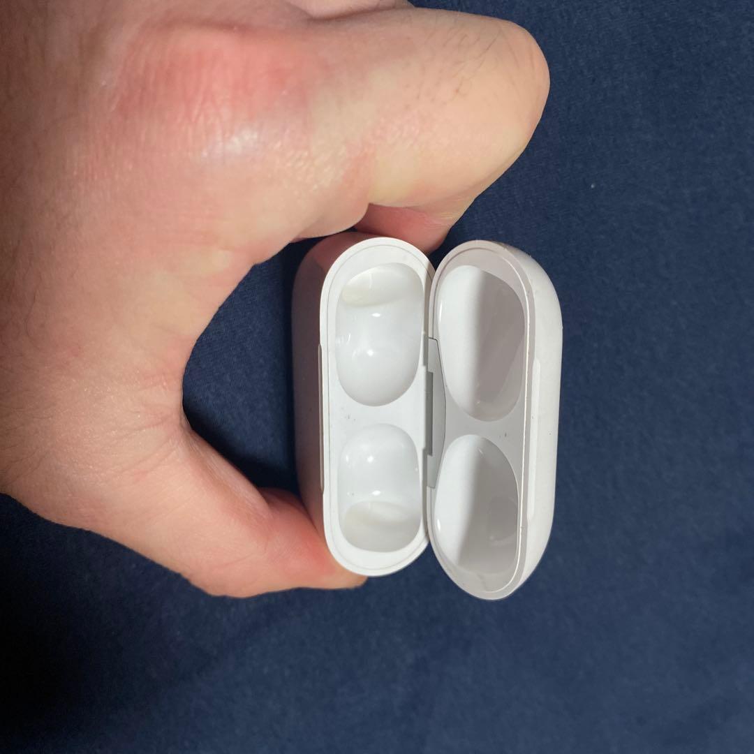 AirPods PRO 2 本体 ホワイト 充電ケース付き
