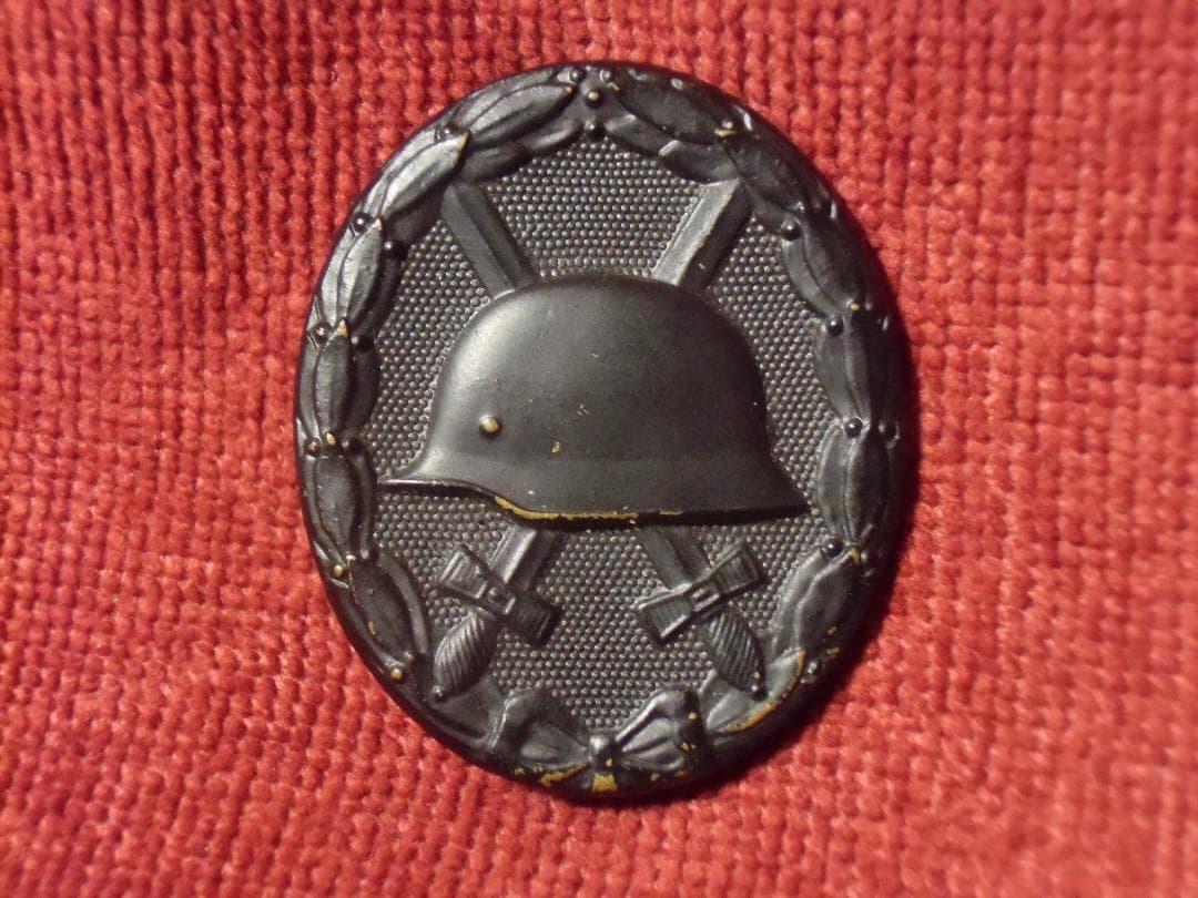 ＢＷドイツ軍/連邦軍＊１９５７年制定＊戦傷章＊黒章（実物）