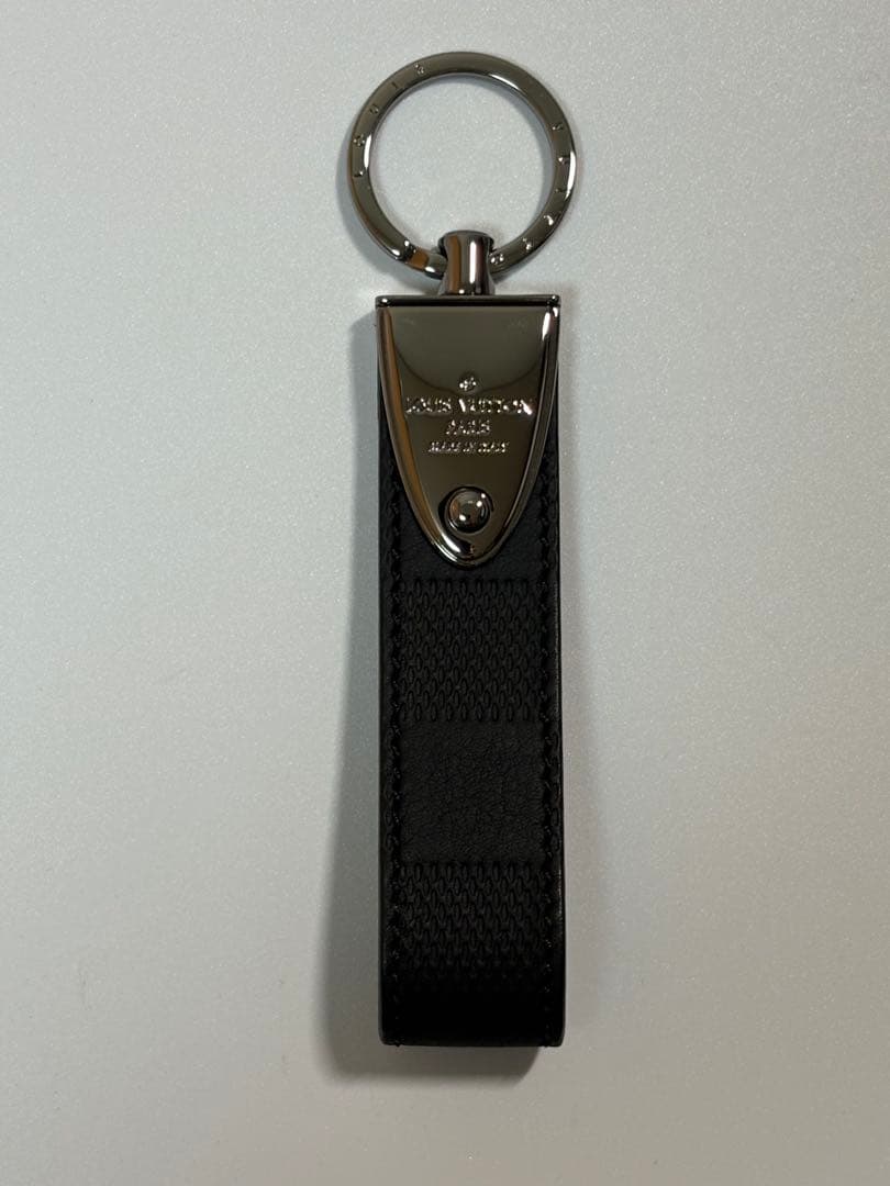 【極美品】ルイヴィトン ダミエアンフィニ M65051 キーホルダー