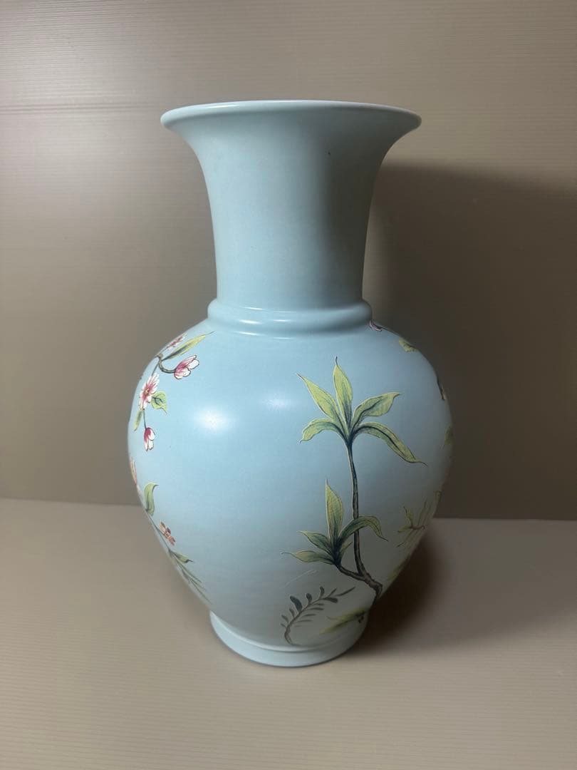 2106 古美術  大清雍正年製銘　天藍釉　花鳥紋橄欖瓶　珍蔵品　時代物