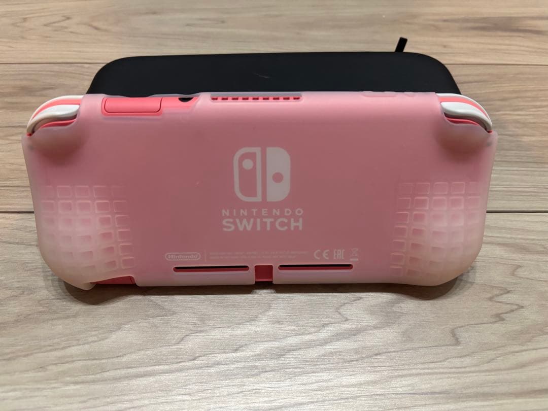 【期間限定値下げ】Nintendo Switch Lite ピンク 本体＋おまけ