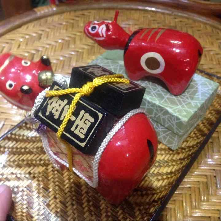 赤べこ 二体