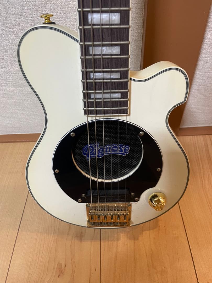 Pignose Guitar ホワイト　ピグノーズギター
