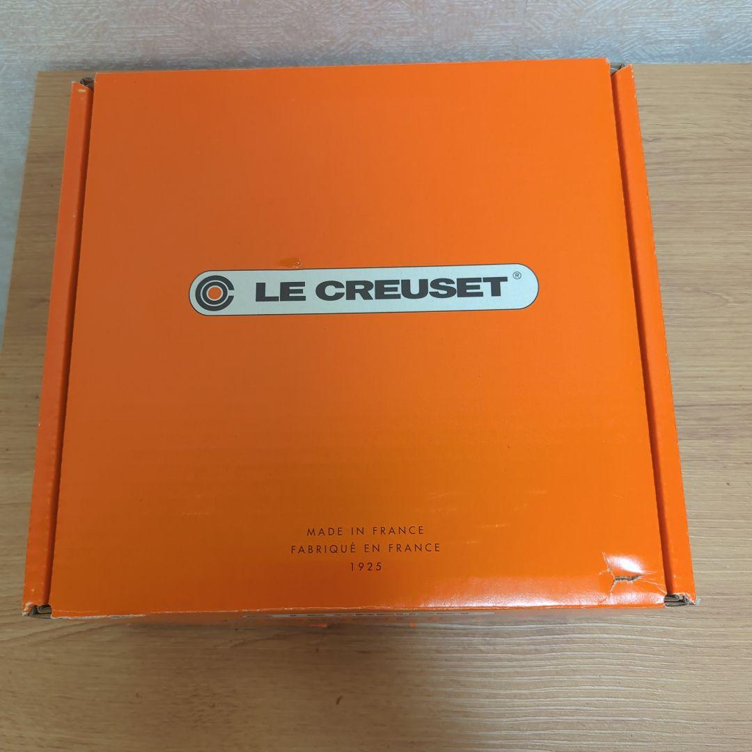 【新品・未使用】LE CREUSET 赤 ホーロー鍋 約20cm