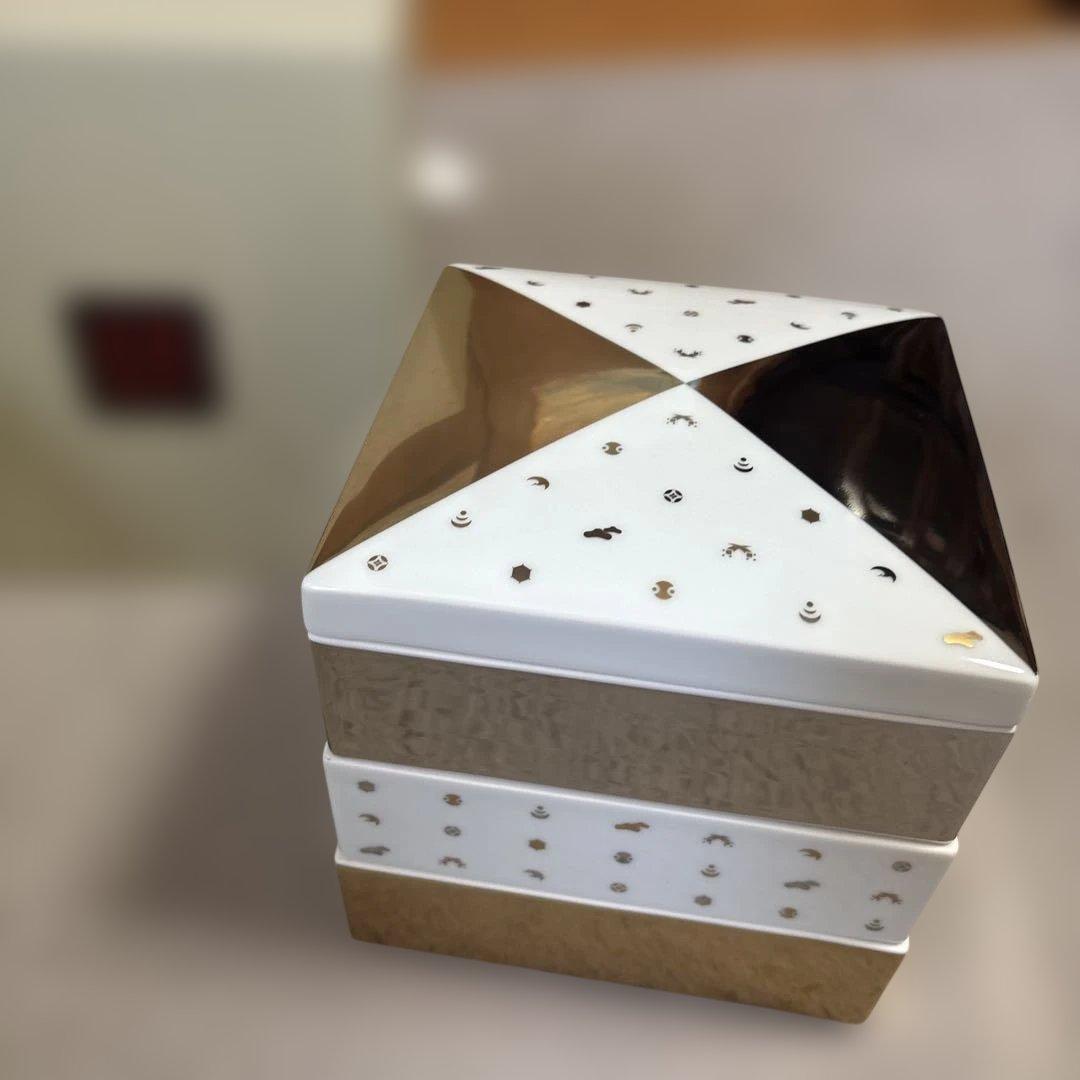 重箱　陶器　髙和年製　三段　金銀