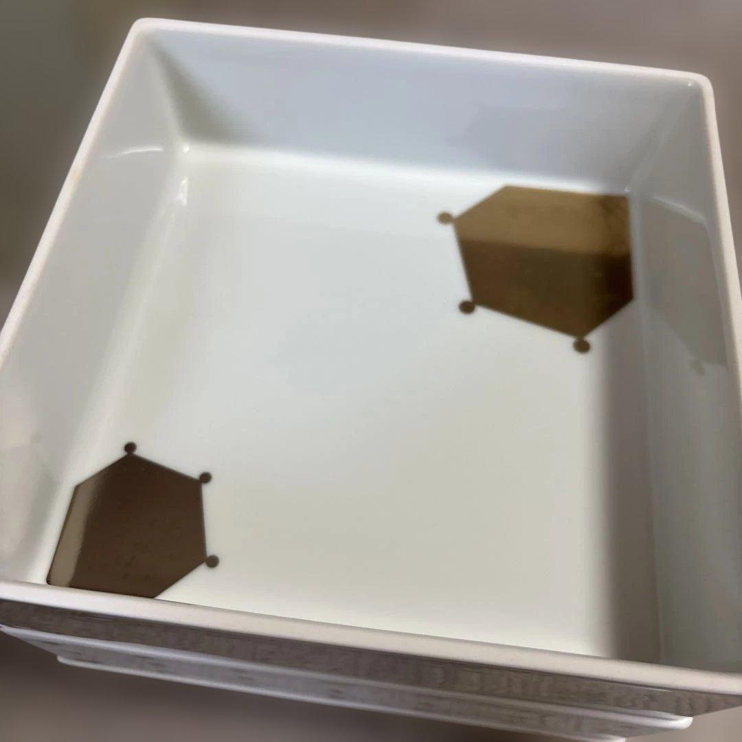 重箱　陶器　髙和年製　三段　金銀