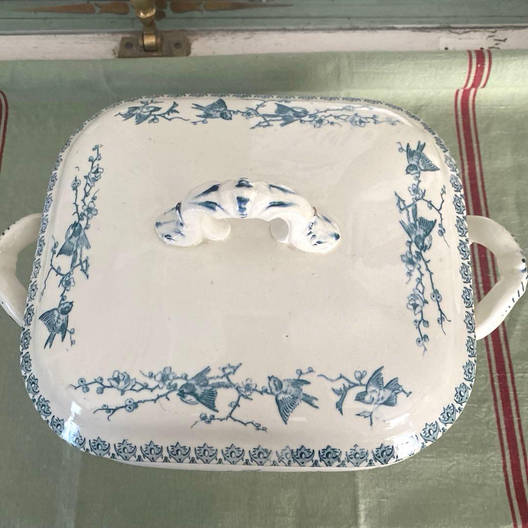 Choisy le roi ショワジールロLyonnais リヨネ　スーピエル