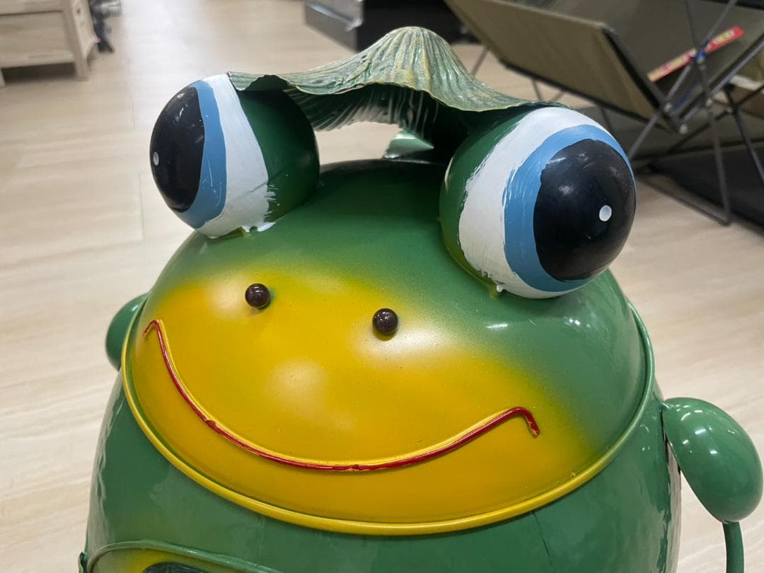 ダストビン　ダストボックス　ゴミ箱　カエル　かえる　蛙　ペダル式　蓋付　フタ付き