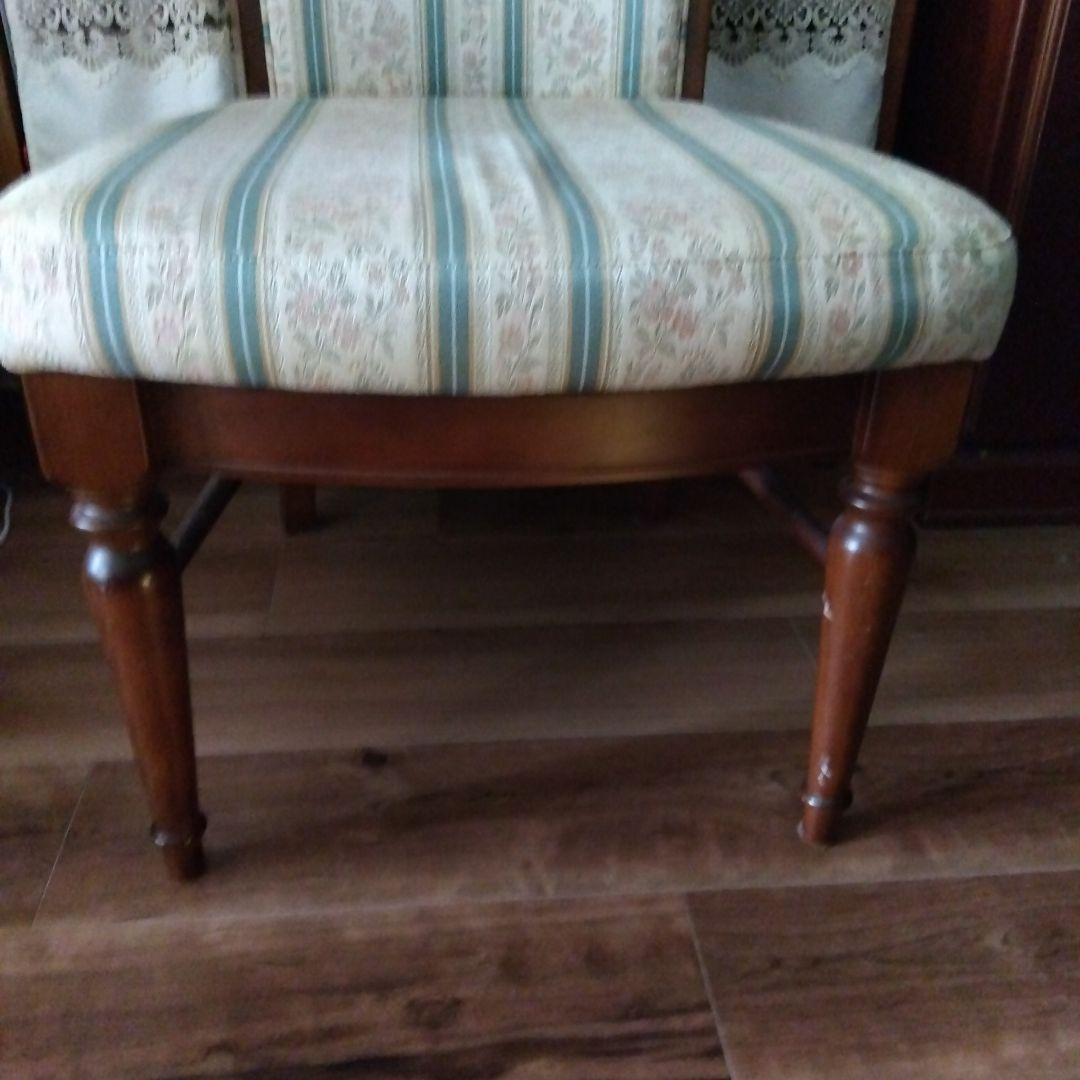 お値下げしました。マルニ　布張りダイニングチェア　一客