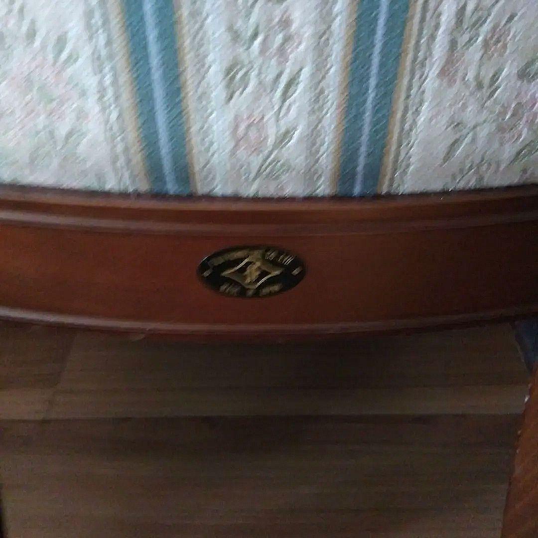 お値下げしました。マルニ　布張りダイニングチェア　一客
