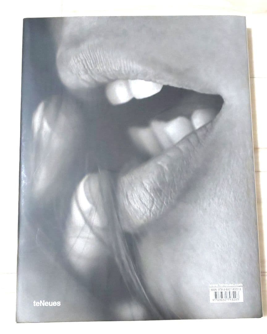 洋書 WOMEN ONLY