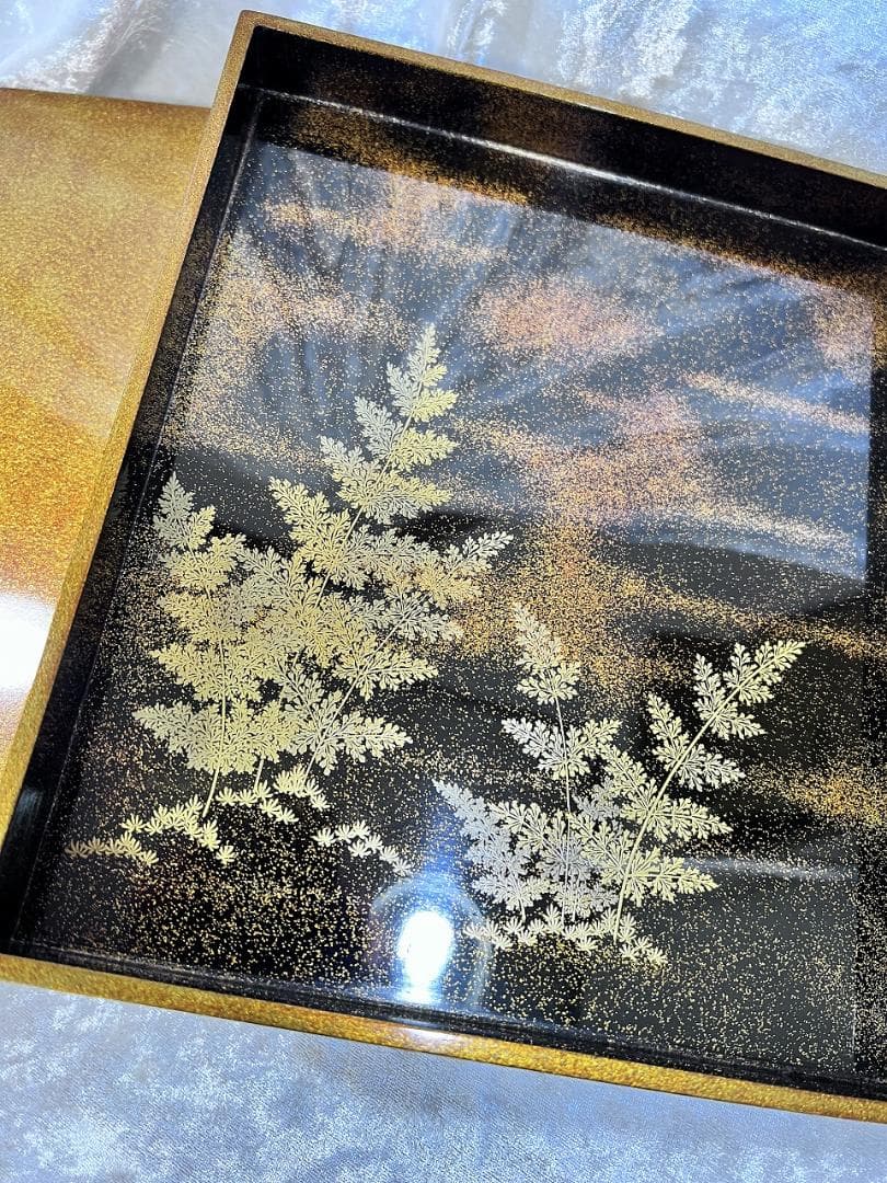 蒔絵　月に波紋硯箱　明治期　金蒔絵　高蒔絵　合せ箱 漆器 文箱 山と太陽の浮彫り