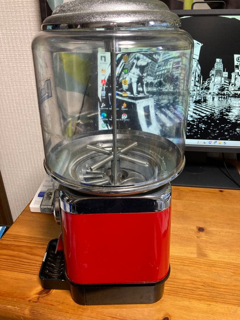 BEAVER ビーバー ガチャガチャ本体 レトロ　ガシャポン ガムボール