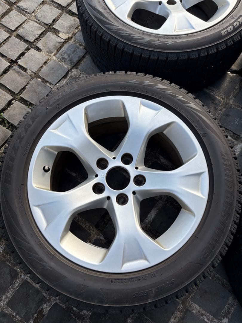 BMW X1e84vl18スタッドレス BRIDGESTONE225/50R17