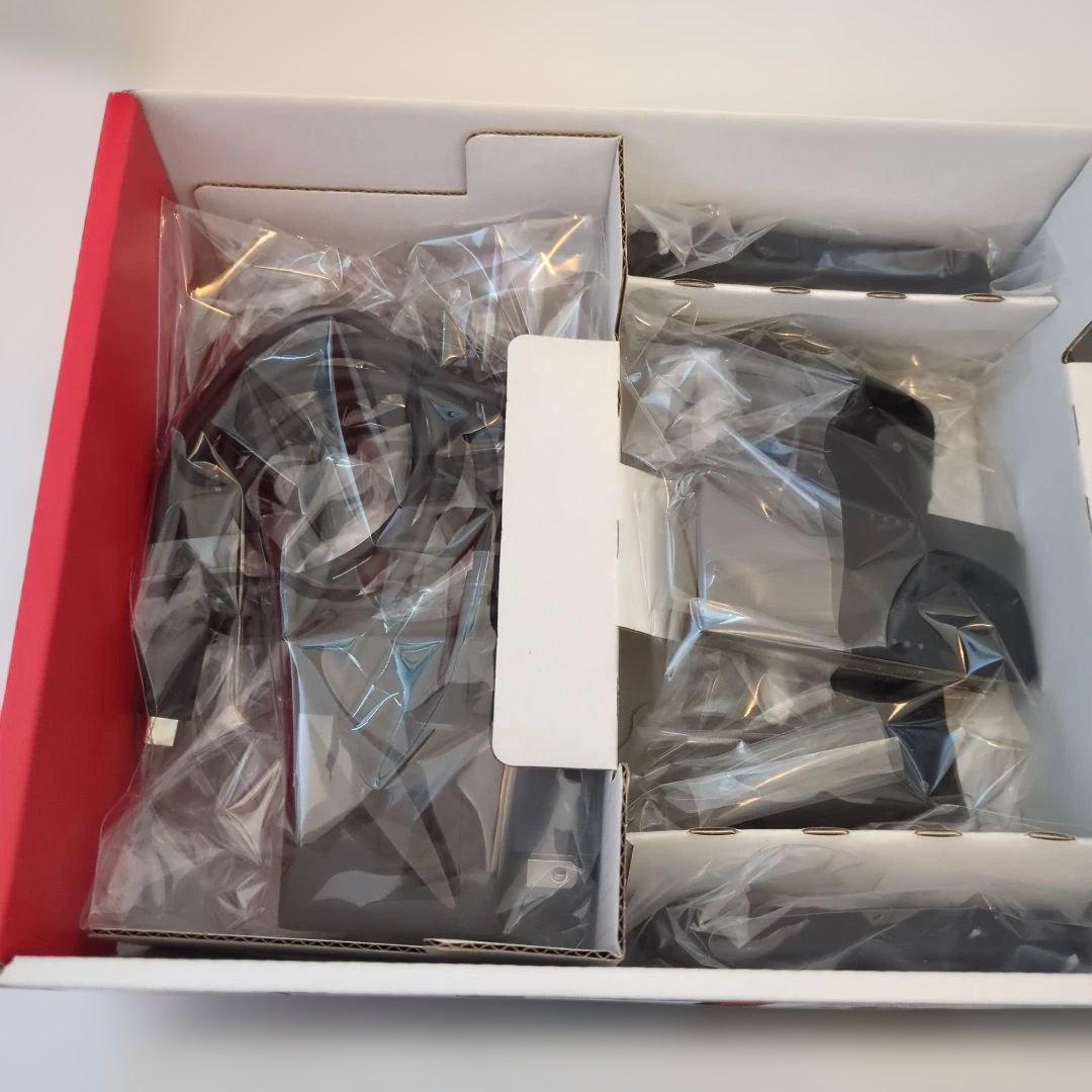 美品☆新品未使用の部品有　Nintendo Switch 本体