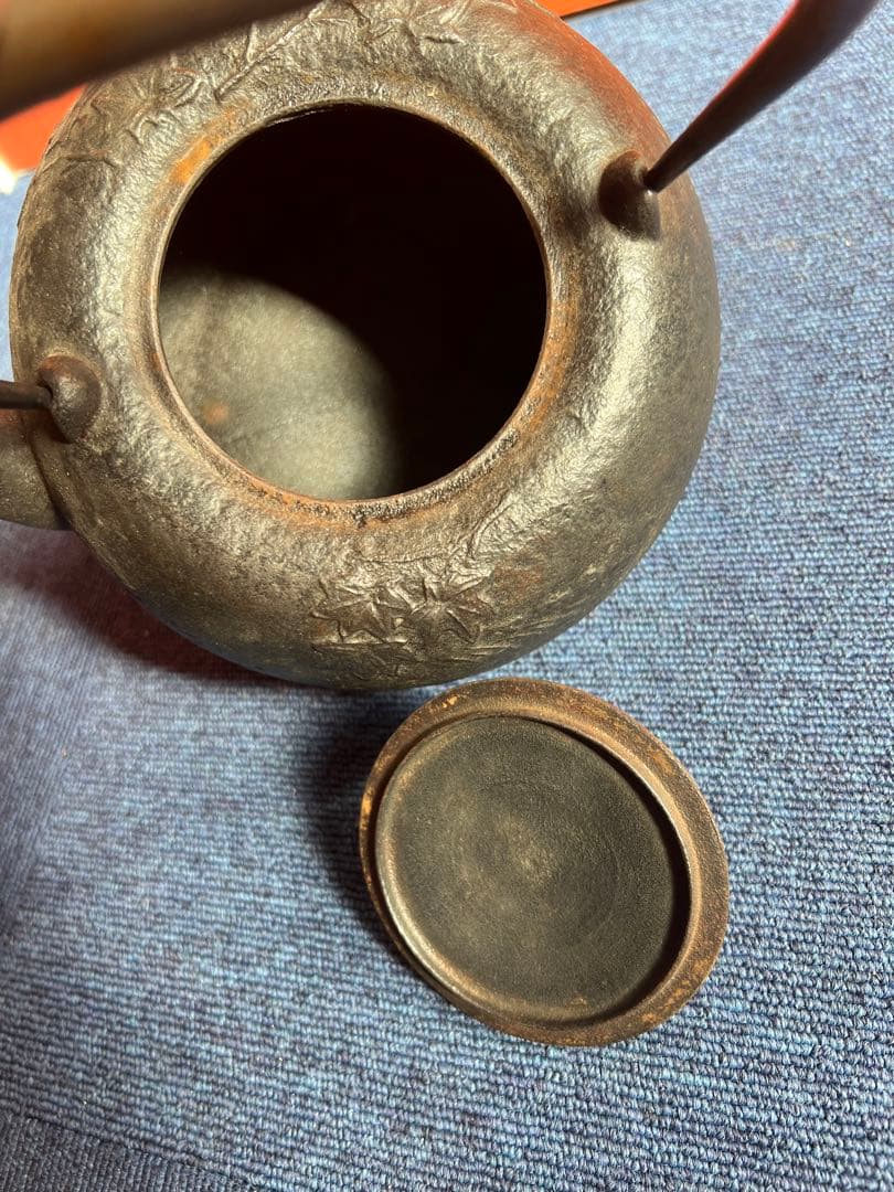 952 南部鉄器　鉄瓶